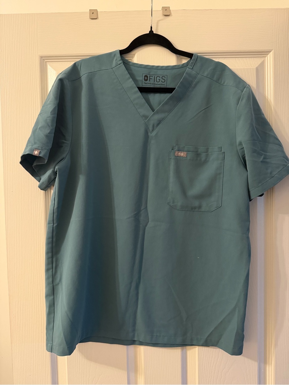 FIGS Men's Teal V-Neck Medical Scrub Top
